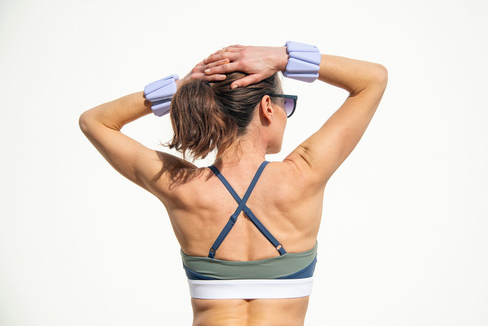 Will Wearing Wrist Weights On A Walk Really Strengthen Your Arms? Experts Weigh In On The TikTok Trend (Women's Health)